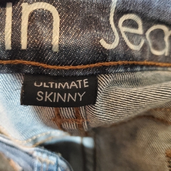 CALVIN KLEIN ULTIMATE SKINNY JEANS - Picture 4 of 7